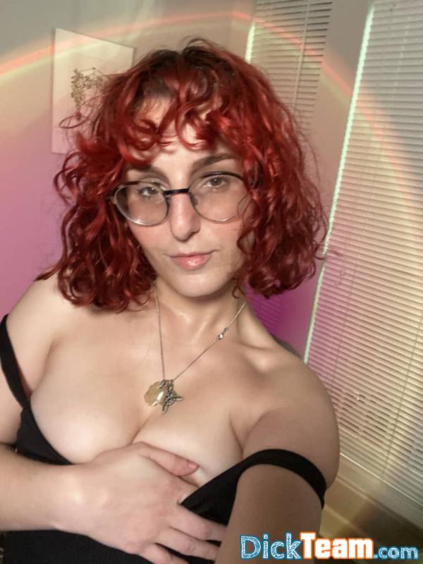 berniceee - Femme - Hétéro - 28 ans : Femme fontaine Disponible pour un plan sexe  mon WhatsApp 33 6 83 47 24 93   télégramme @bernicebaise29