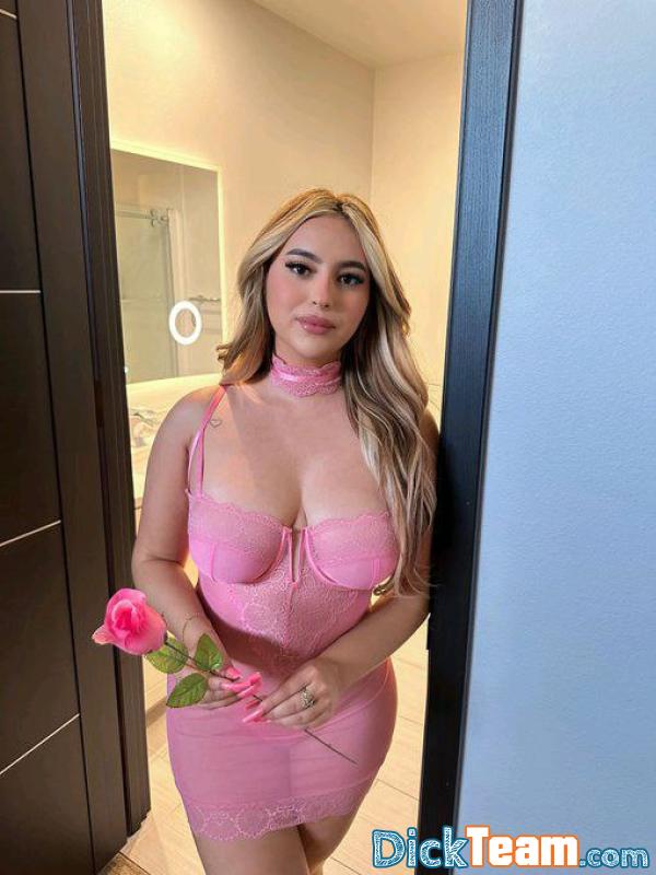 jessica33 - Femme - Hétéro - 26 ans : Coucou mes chouchou,    Je suis une jeune fille avec un jolie vissage , souriante et pleine de charmes. élégante, d'une agréable compagnie, et des atouts certains pour vous séduire. j'aime profiter de la vie et vivre de nouvelles expériences. Je suis une jeune femme sérieuse, qui c'est vous satisfaire ????
WhatsApp :+336 65 78 44 01
Télégramme:@Brunelle_2