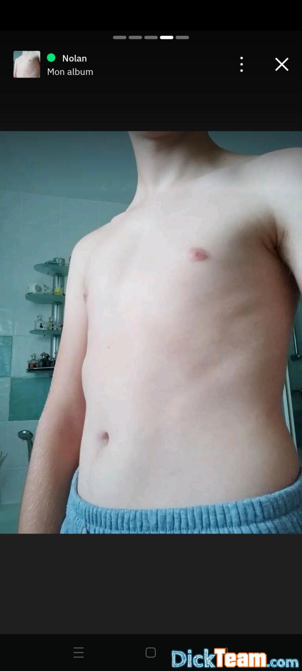 Profil de julio-xion - Homme - Gay - 18 ans : 17y ch musclé ????????