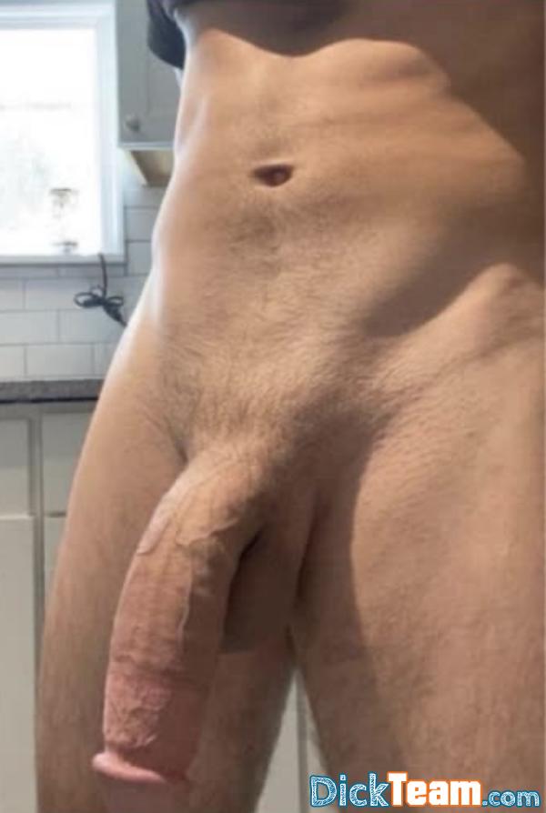 lonelyfansfffff - Homme - Gay - 21 ans : Veneez priveeeee petite bite surtout 