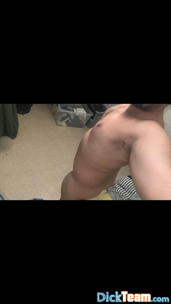 mxme - Homme - Gay - 25 ans : Versa on nude ?