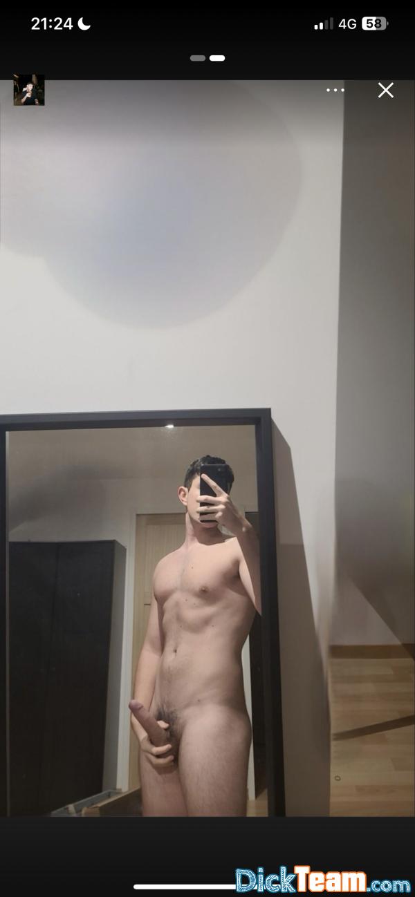 parisgay24 - Homme - Bi - 20 ans : Venez nudes avec tête les -25