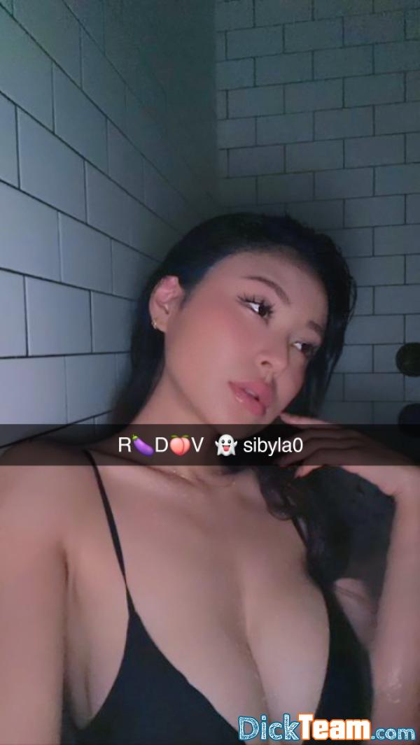 Profil de sibyla2 - Femme - Hétéro - 26 ans : Cc Salut je suis libre maintenant pour te satisfaire au lit écrit moi par mon snap sibyla0 . 