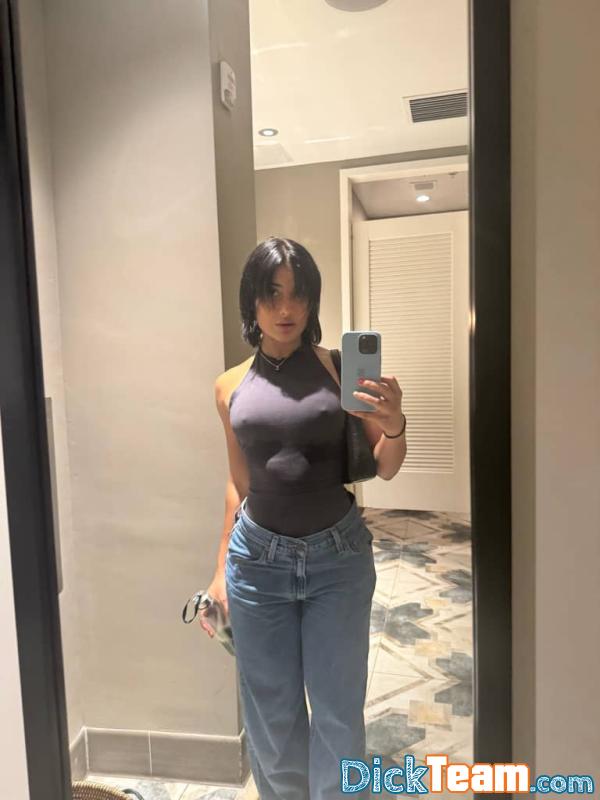 stella444 - Femme - Hétéro - 27 ans : salut  Je suis ici pour des rencontres coquine et faire connaissance mon WhatsApp++33 7 57 83 80 85
Télégramme :joanelle14