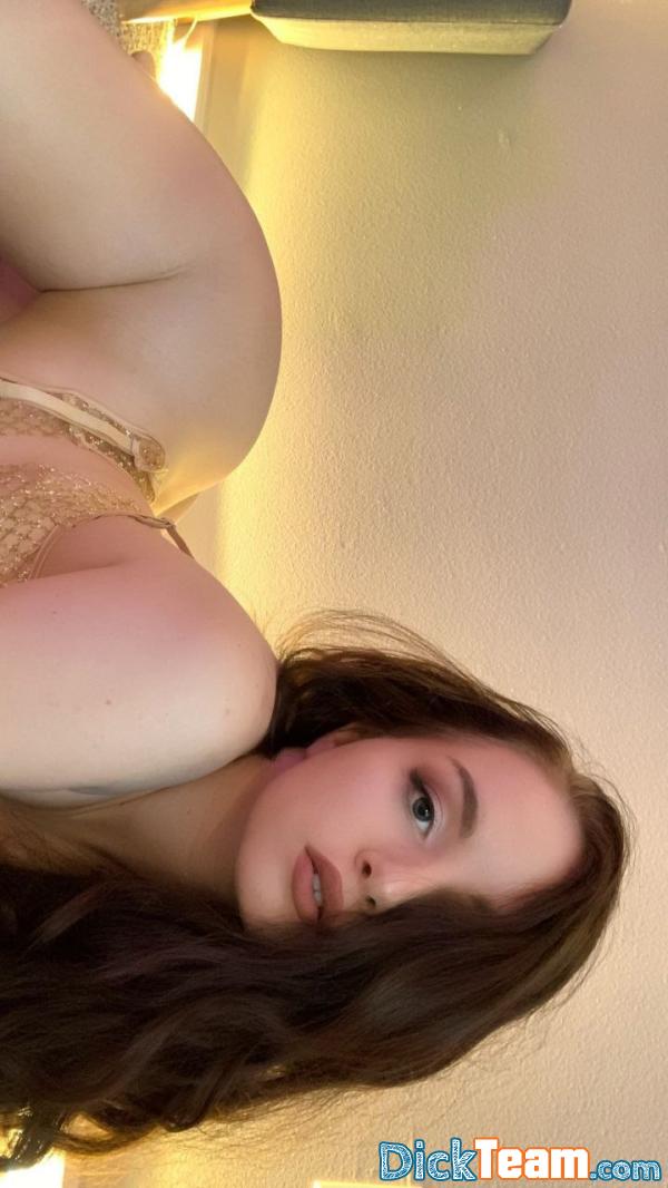 Profil de vghhvcfg - Femme - Bi - 26 ans : veux-tu faire quelque chose avec moi, aimes-tu les vidéos de nus ou les appels vidéo sexuels, alors envoie-moi un SMS sur un télégramme, c'est @Love_bri mon nom d'utilisateur de télégramme